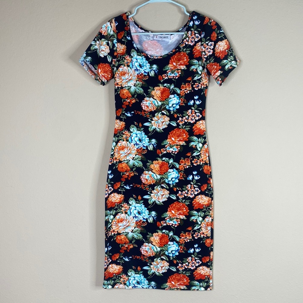 Tomsware | BodyCon Fitted Floral Dress | Med